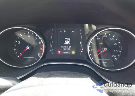 2020 Jeep Compass Altitude 4X4 z USA, uszkodzony, nr VIN 3C4NJDBB2LT131916